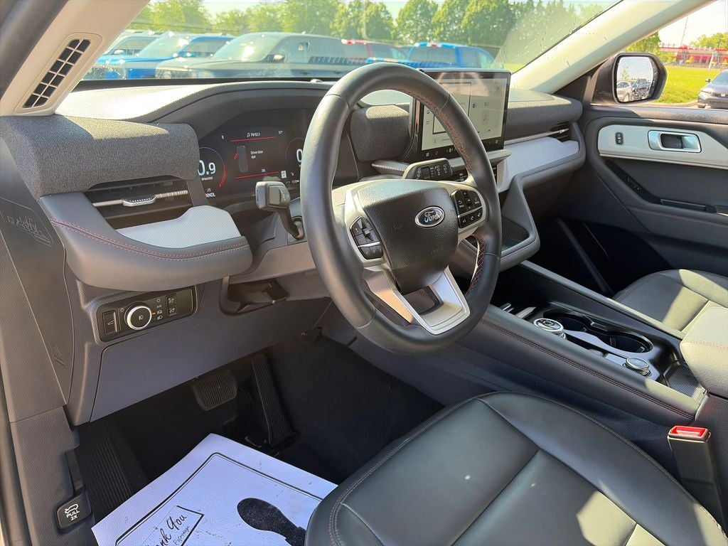 2025 Ford Explorer Active