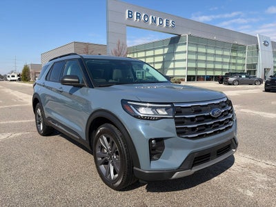 2025 Ford Explorer Active