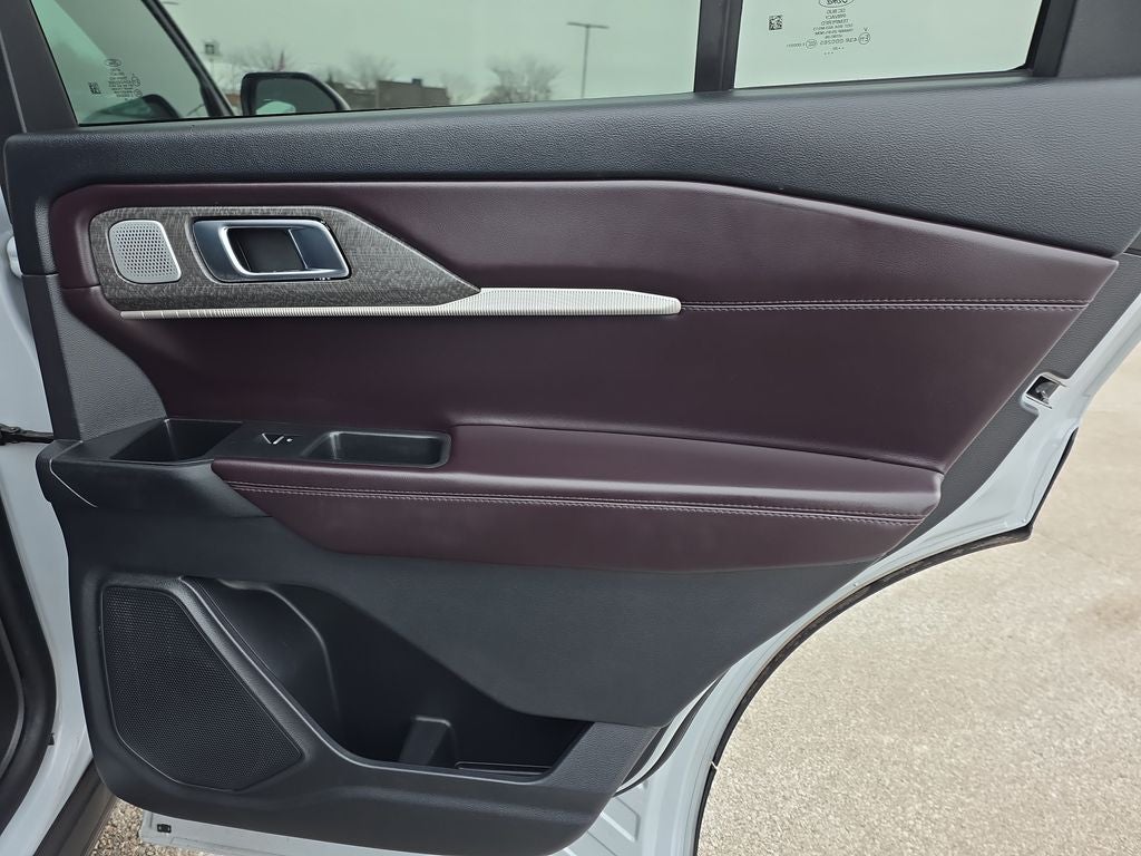 2025 Ford Explorer Platinum