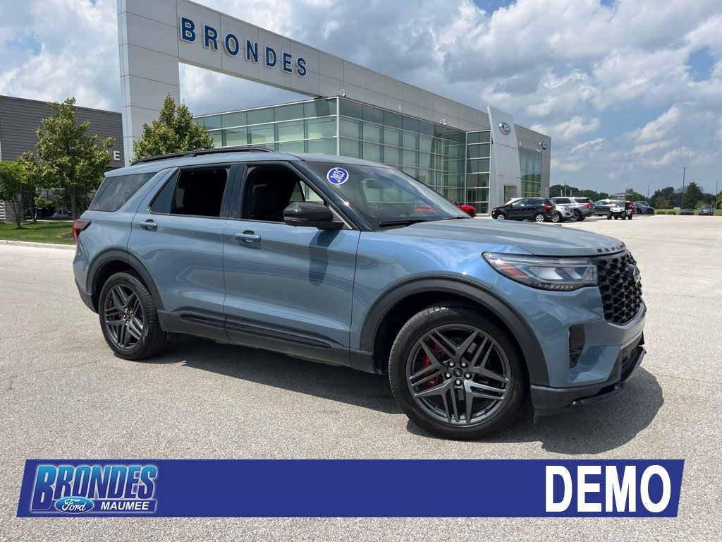 2025 Ford Explorer ST