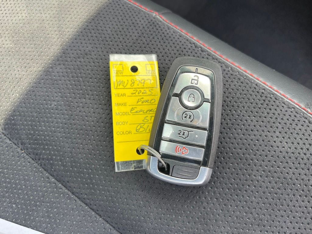 2025 Ford Explorer ST