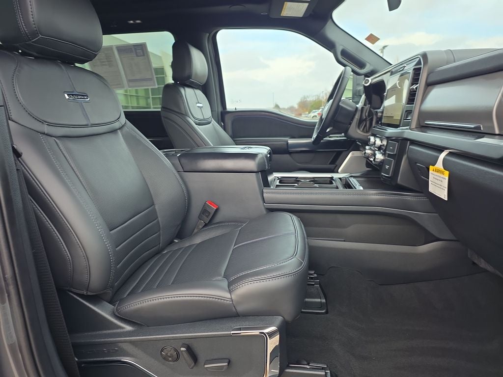 2025 Ford F-250SD Platinum