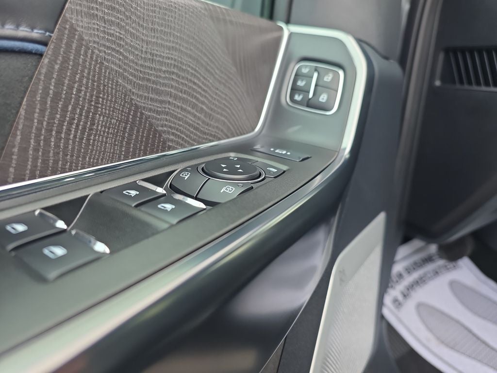 2025 Ford F-250SD Platinum