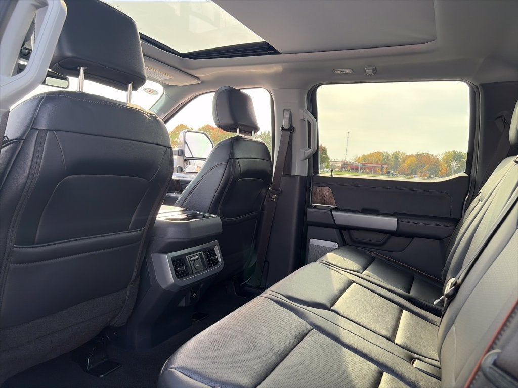 2026 Ford F-350SD Lariat 6.7 HI/OUTPUT DIESEL