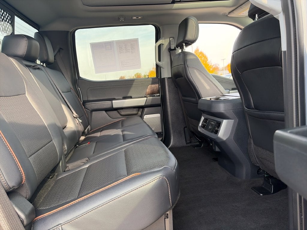 2026 Ford F-350SD Lariat 6.7 HI/OUTPUT DIESEL