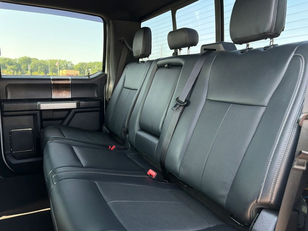 2022 Ford F-350SD Lariat