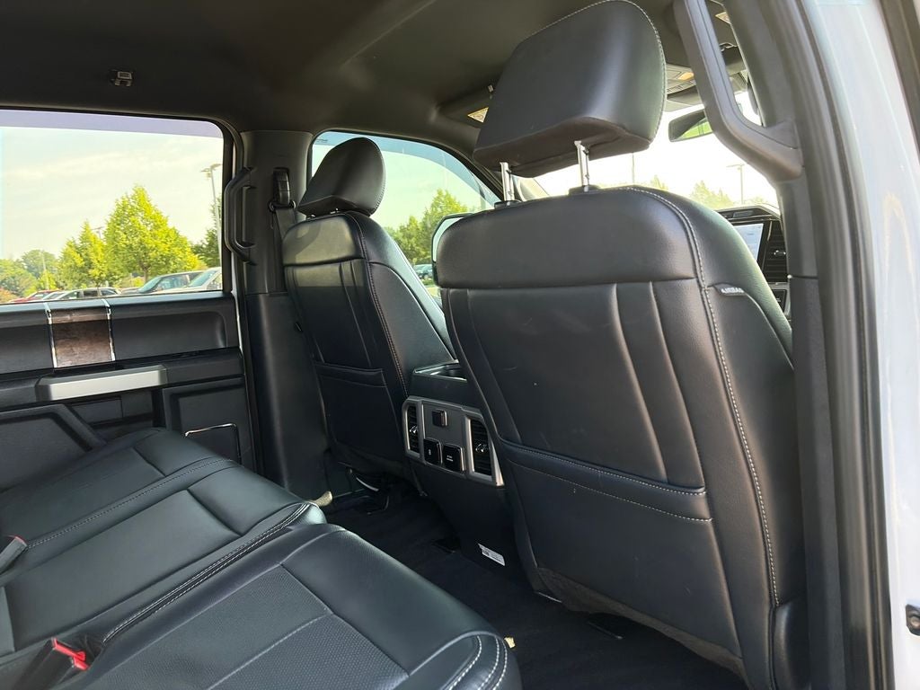 2022 Ford F-350SD Lariat