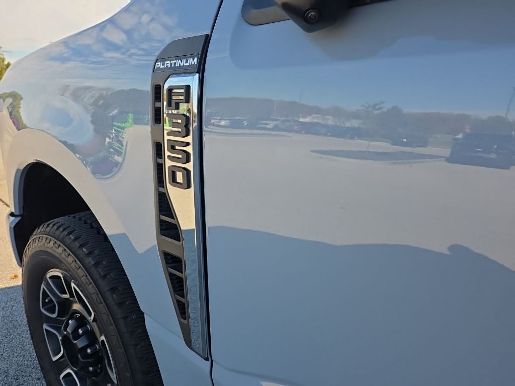 2024 Ford F-350SD Platinum