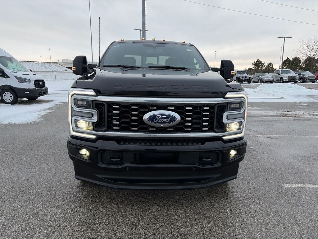 2025 Ford F-350SD Platinum DRW