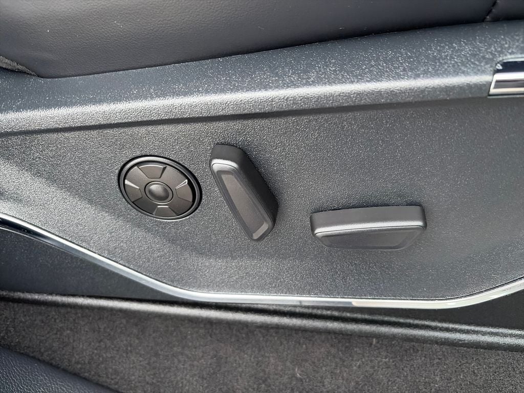 2025 Ford F-350SD Platinum DRW