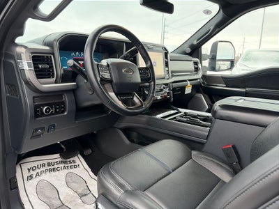 2025 Ford F-350SD Platinum DRW