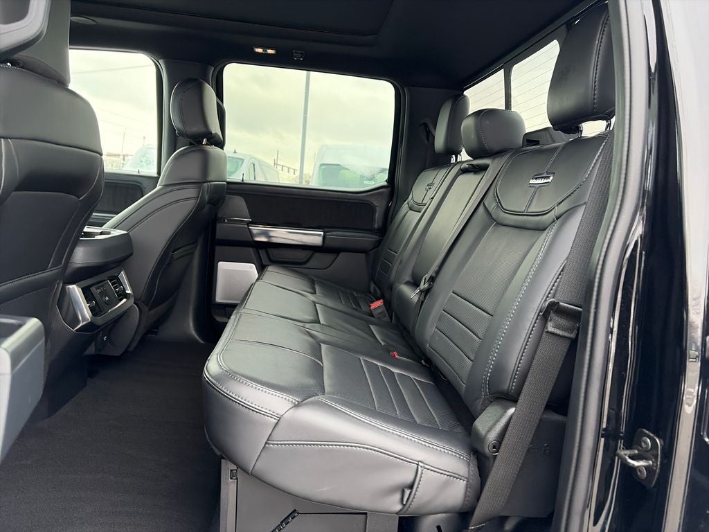 2025 Ford F-350SD Platinum DRW