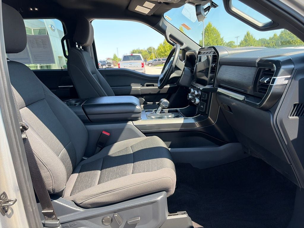 2023 Ford F-150 XLT V8 5.0