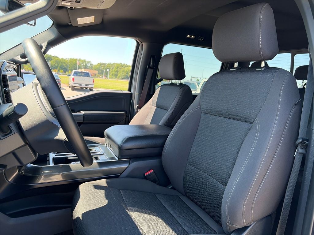 2023 Ford F-150 XLT V8 5.0