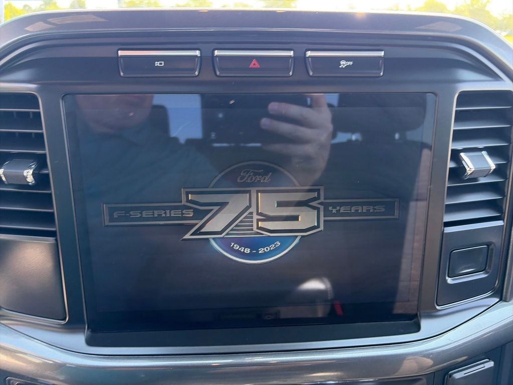 2023 Ford F-150 XLT V8 5.0