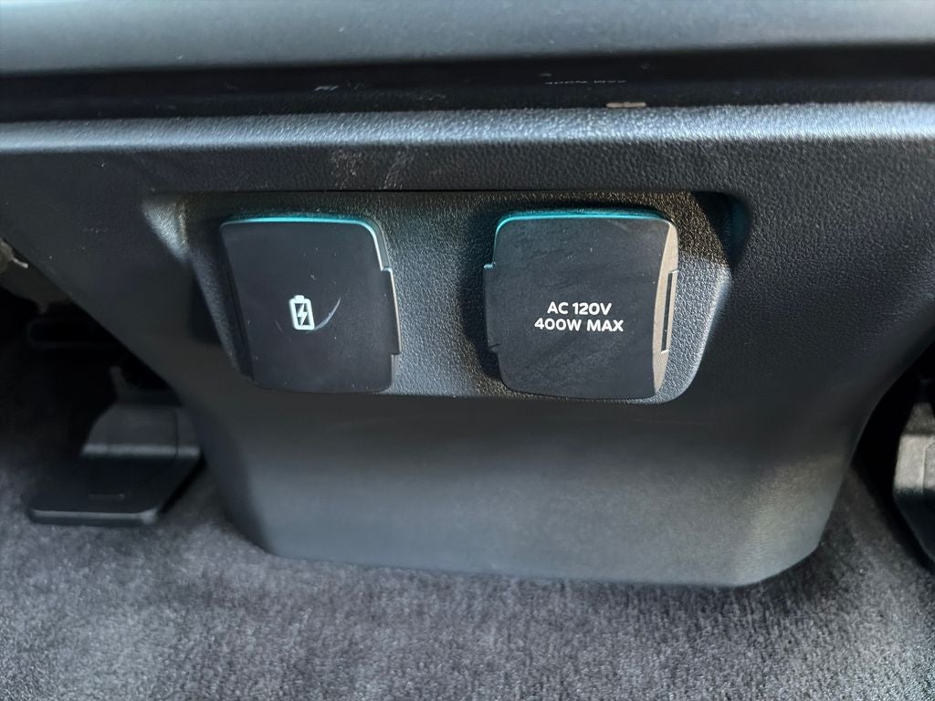 2023 Ford F-150 XLT V8 5.0