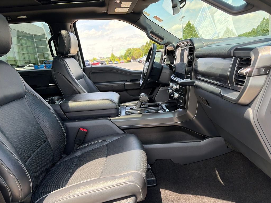 2024 Ford F-150 Lariat V8 5.0