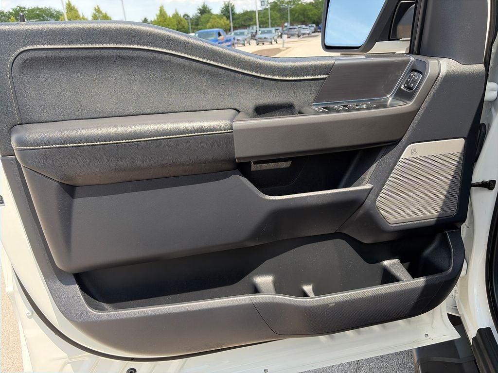 2024 Ford F-150 Lariat V8 5.0