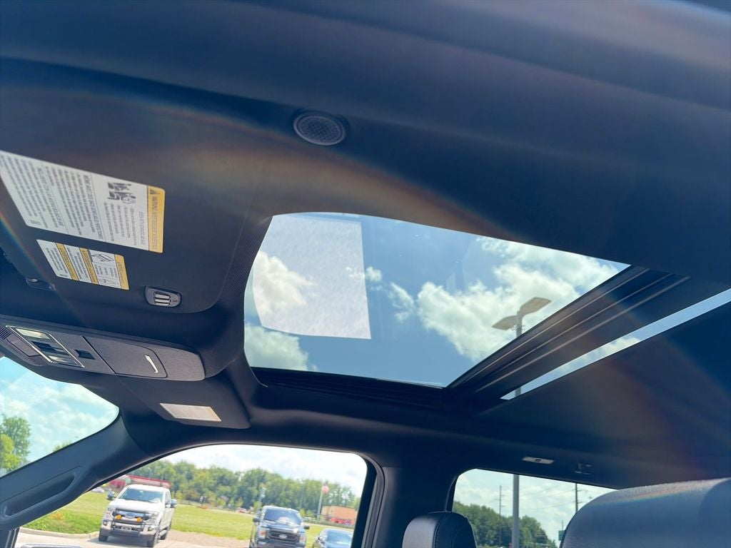 2024 Ford F-150 Lariat V8 5.0