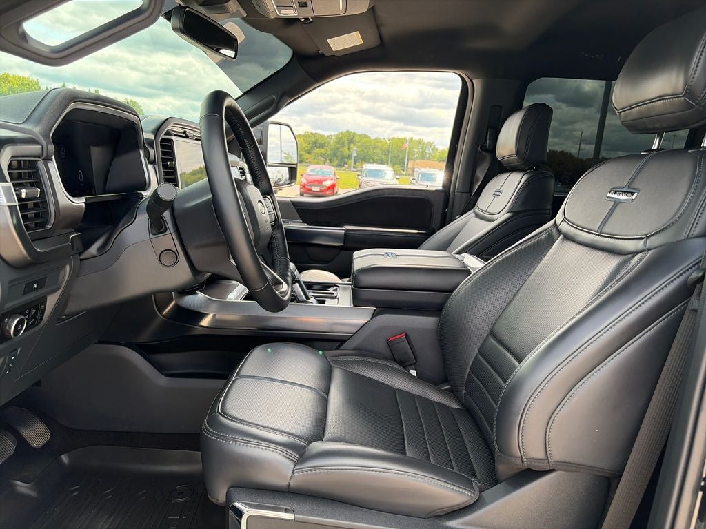 2025 Ford F-150 Platinum