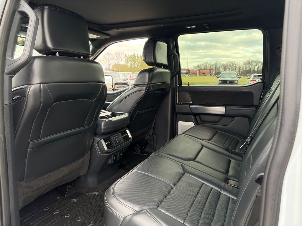 2025 Ford F-150 Platinum