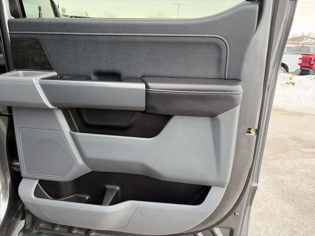 2025 Ford F-150 Lightning XLT