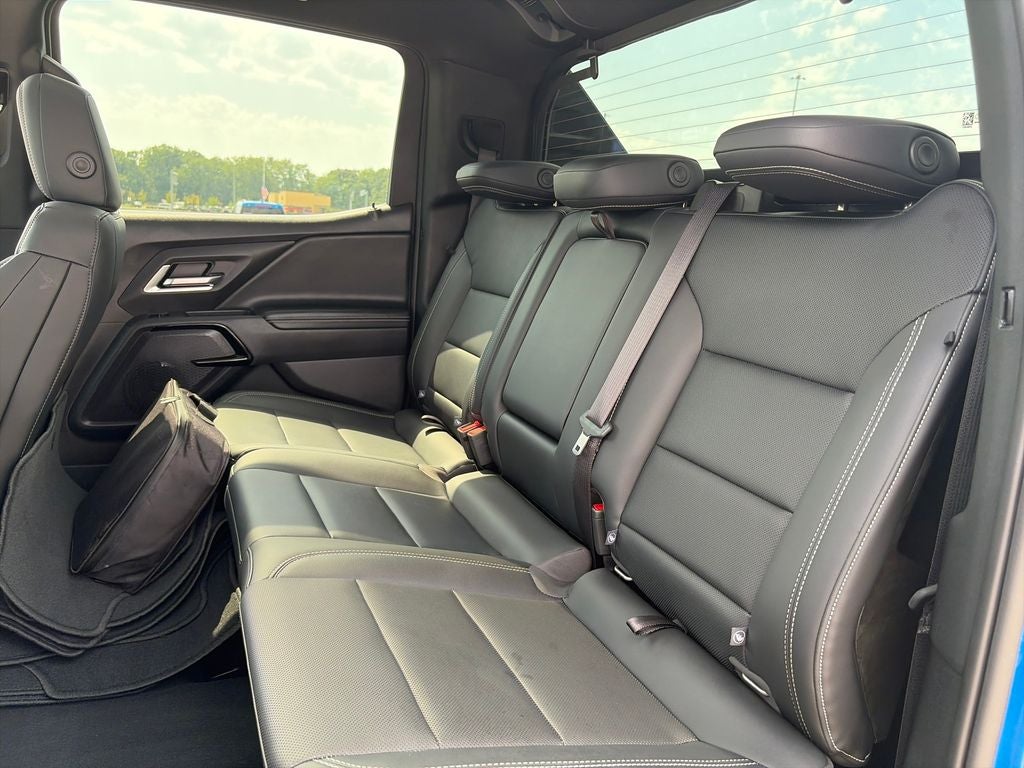 2025 Chevrolet Silverado EV LT
