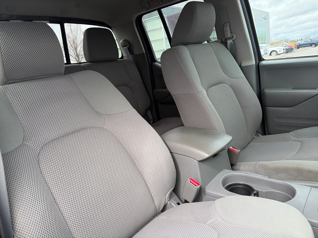 2015 Nissan Frontier SV