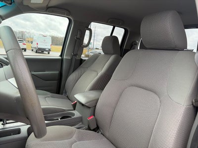 2015 Nissan Frontier SV