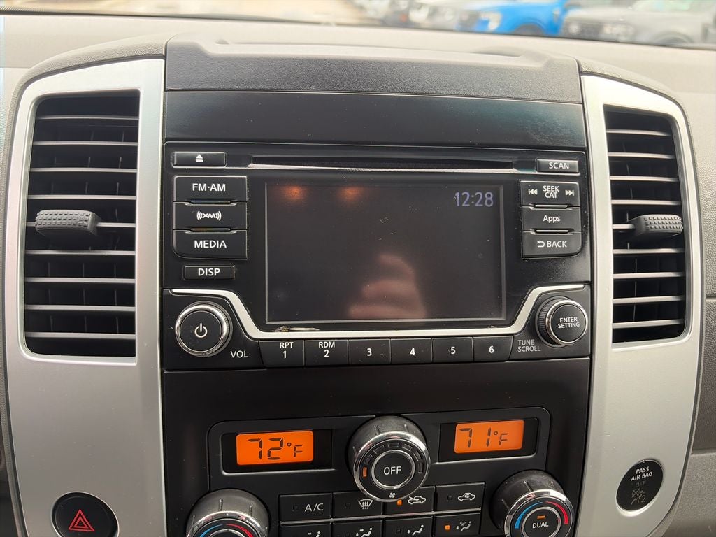 2015 Nissan Frontier SV