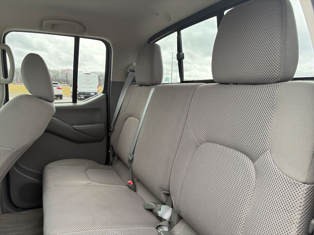 2015 Nissan Frontier SV