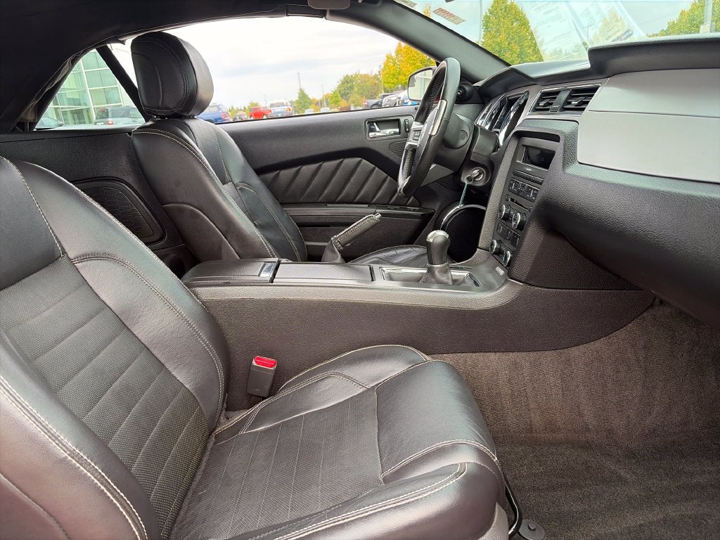 2014 Ford Mustang GT Premium MANUAL TRANSMISSION V8