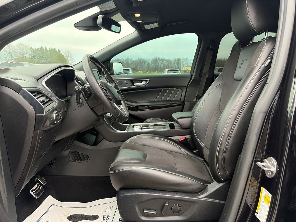 2021 Ford Edge ST