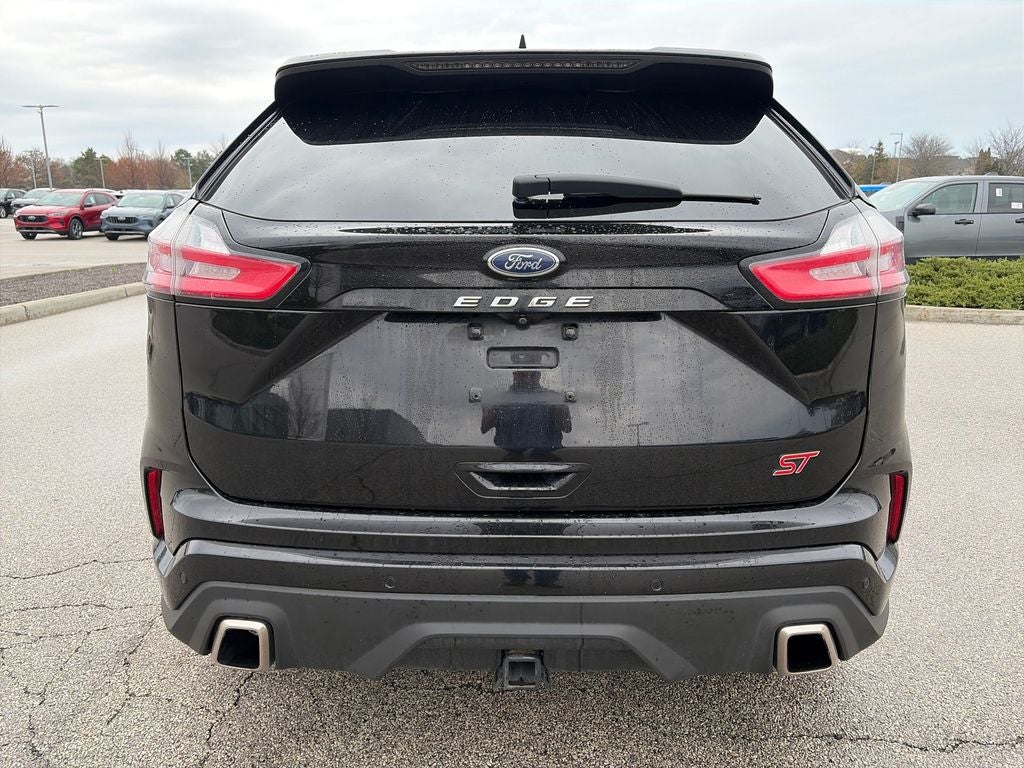 2021 Ford Edge ST