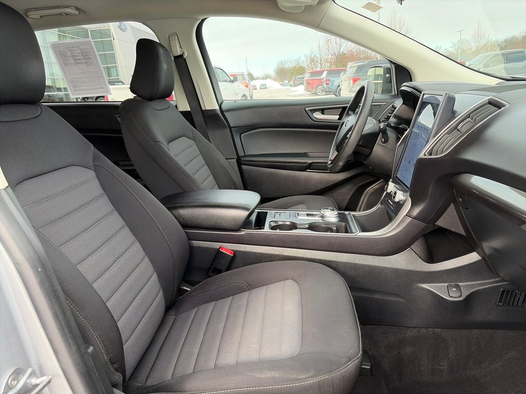 2023 Ford Edge SE