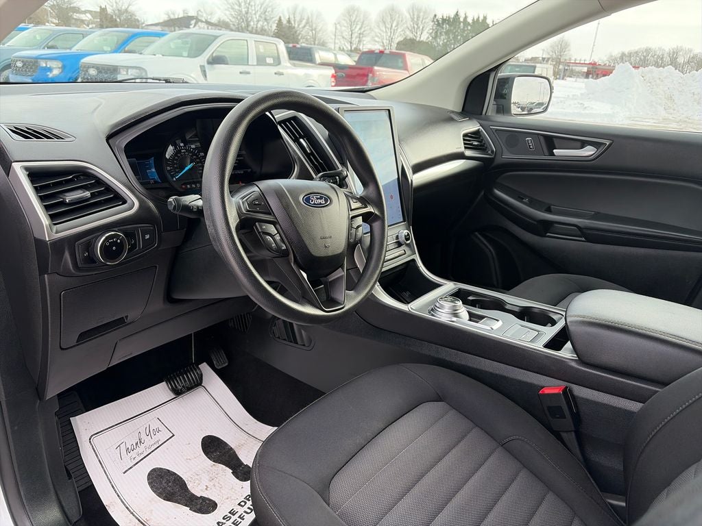 2023 Ford Edge SE