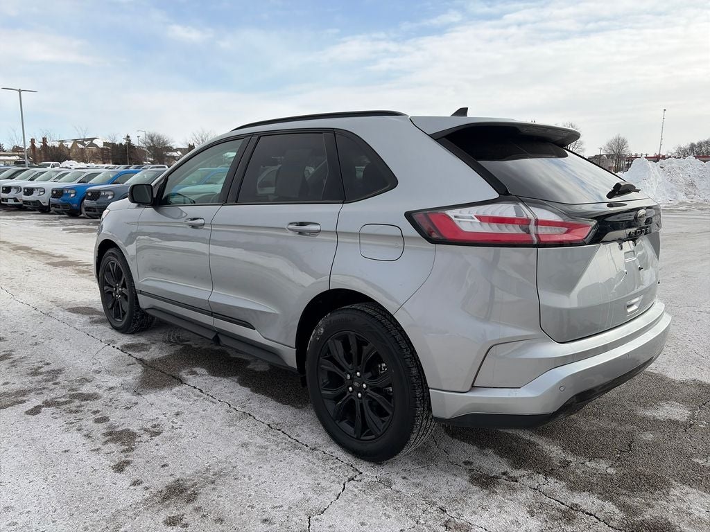 2023 Ford Edge SE
