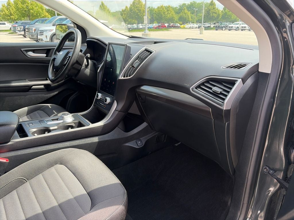 2023 Ford Edge SE