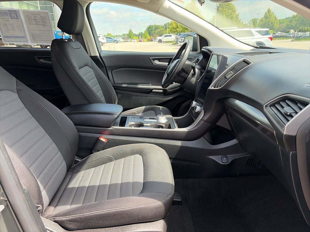 2023 Ford Edge SE
