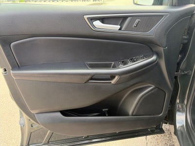2023 Ford Edge SE