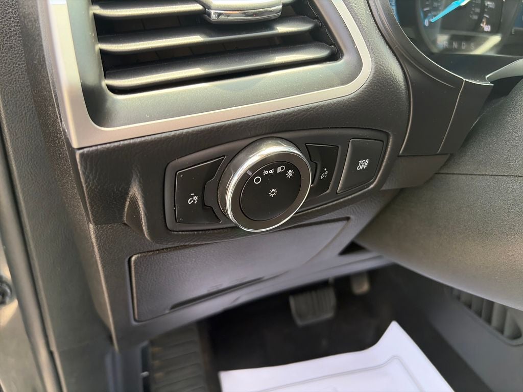2023 Ford Edge SE