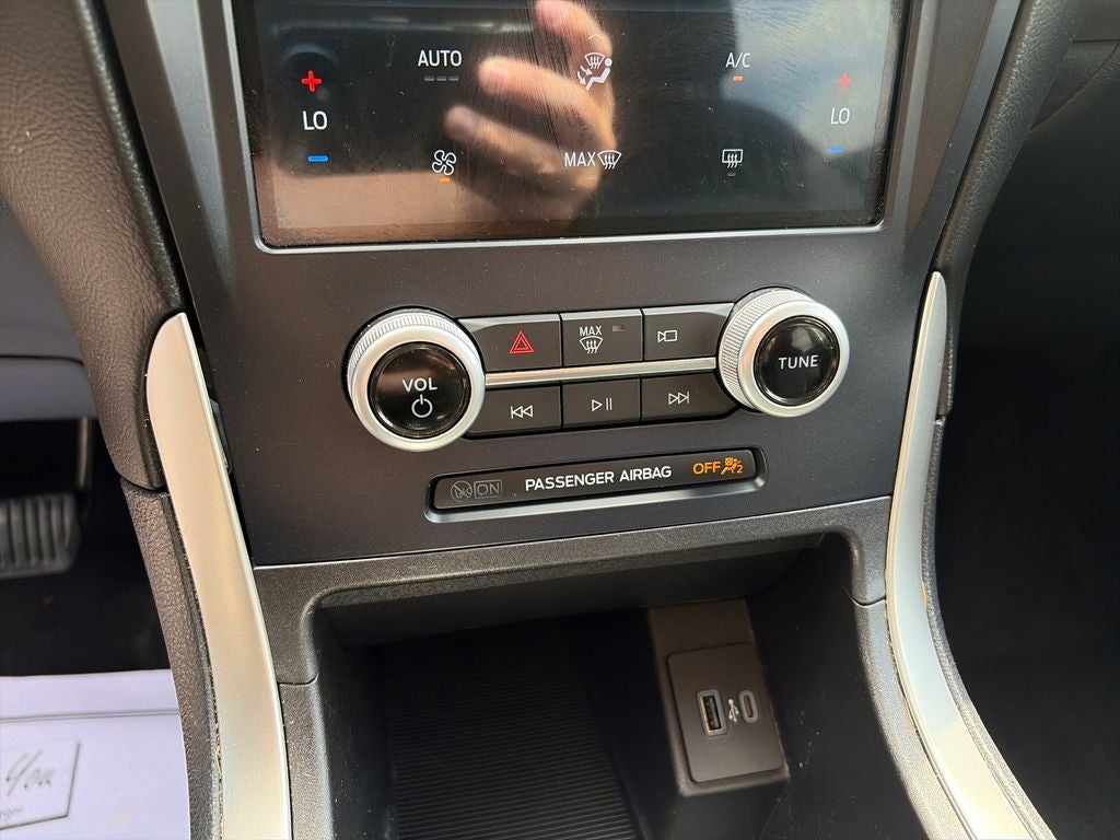 2023 Ford Edge SE