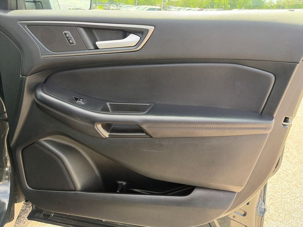 2023 Ford Edge SE