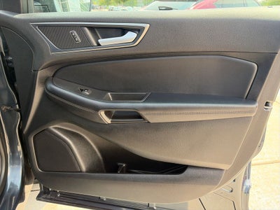 2024 Ford Edge SE