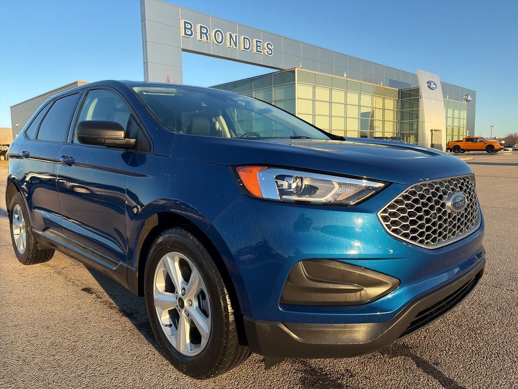 2023 Ford Edge SE