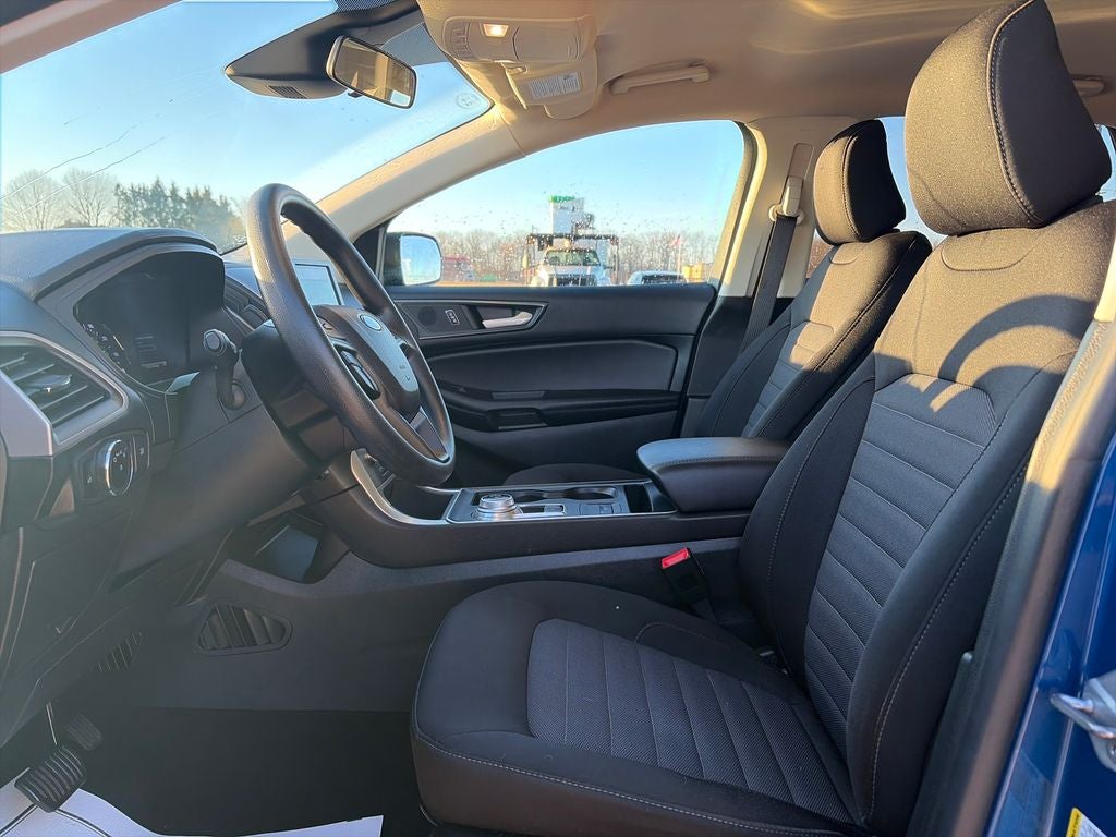 2023 Ford Edge SE
