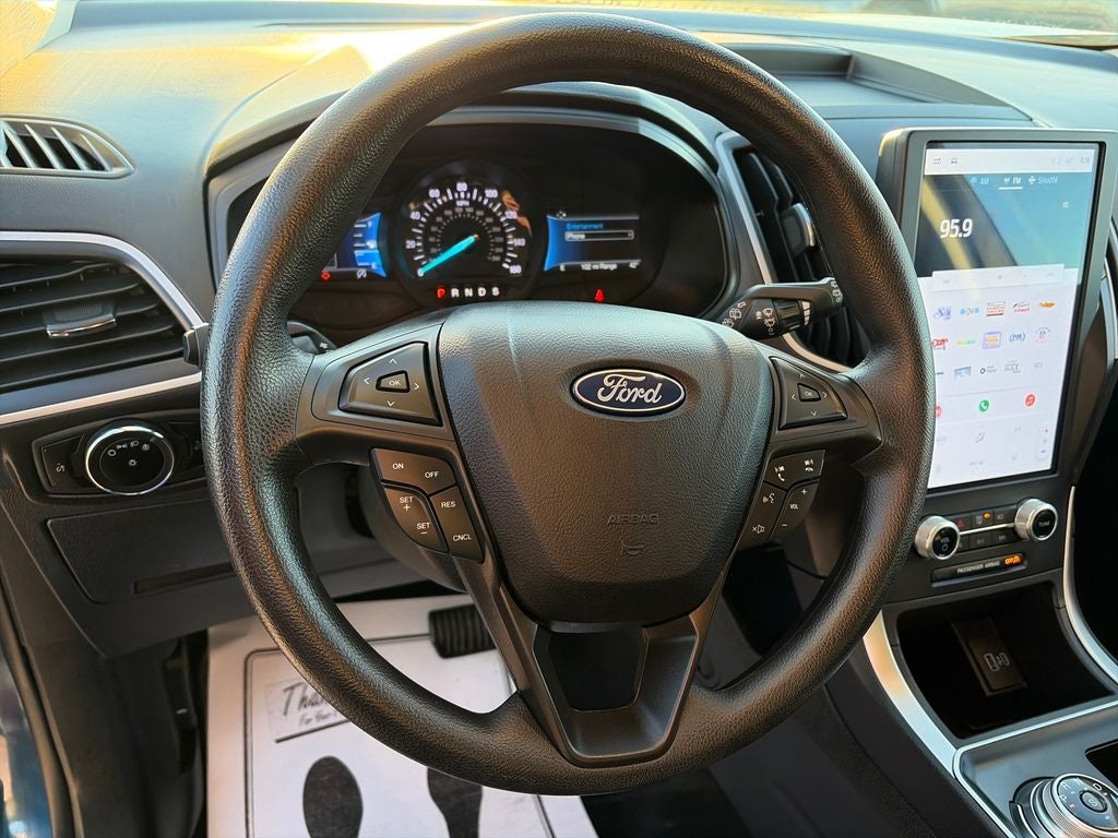 2023 Ford Edge SE