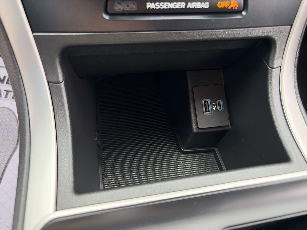 2024 Ford Edge SE