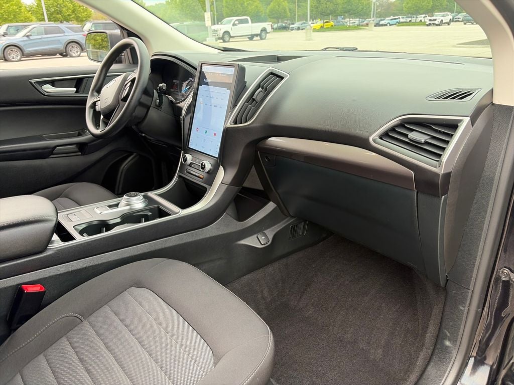 2024 Ford Edge SE