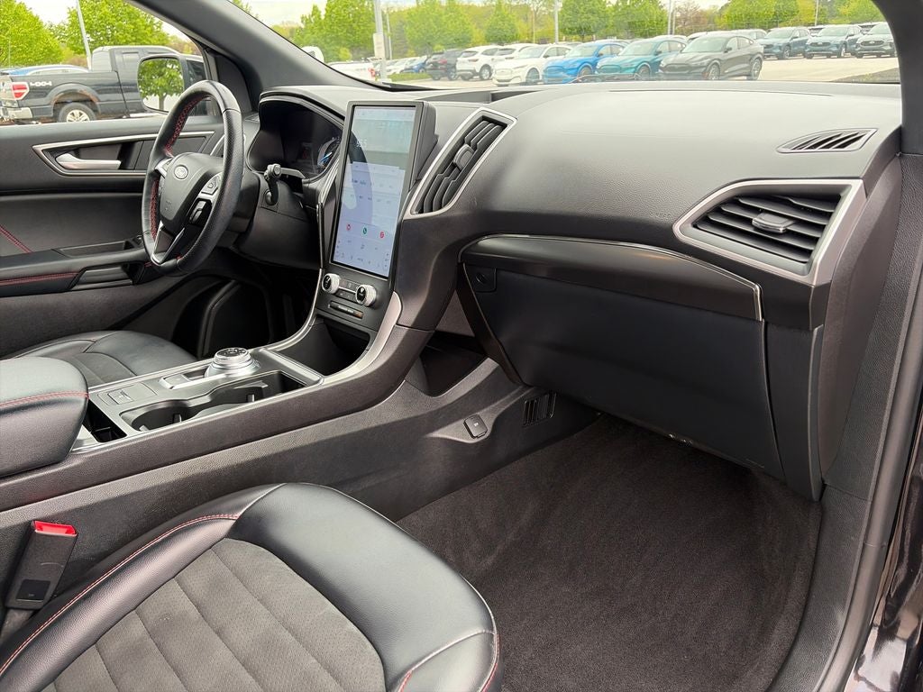 2022 Ford Edge ST Line